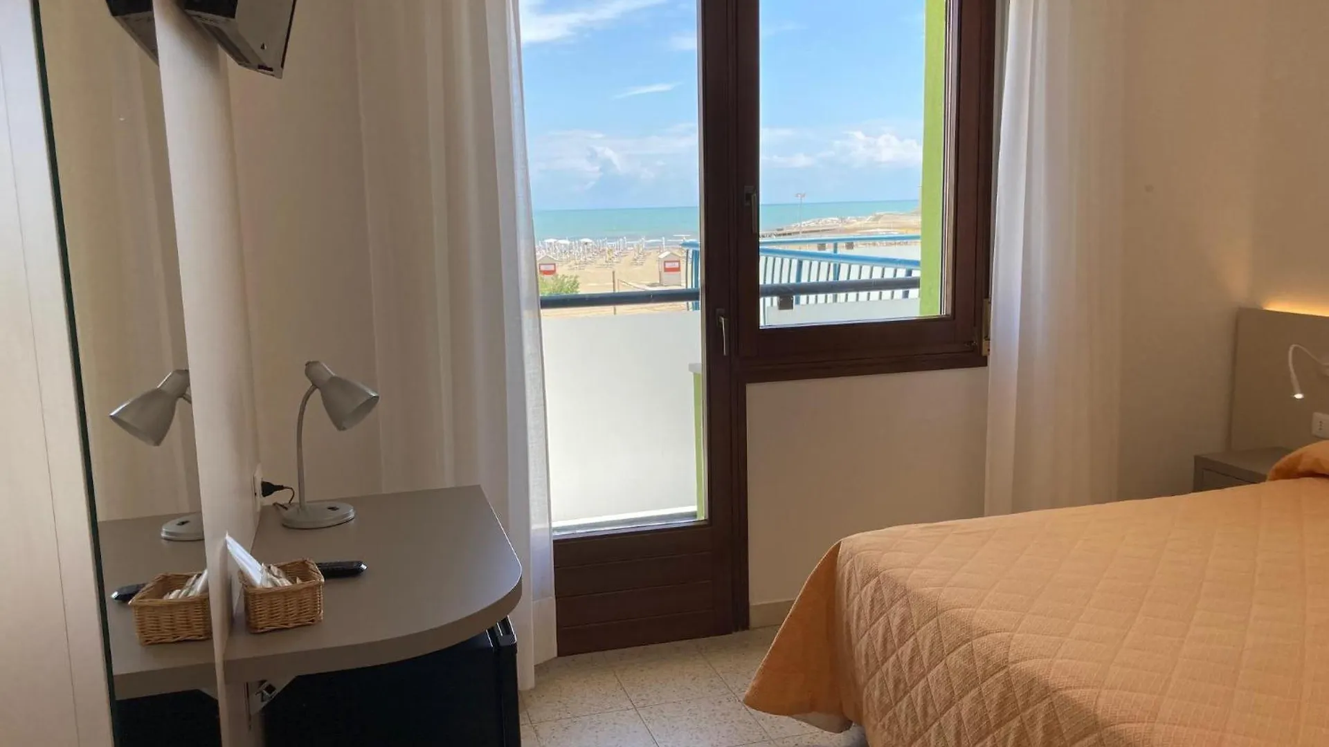 Hotel Giacomazzo Caorle 3*,