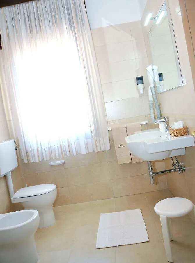 Hotel Giacomazzo Caorle 3*,